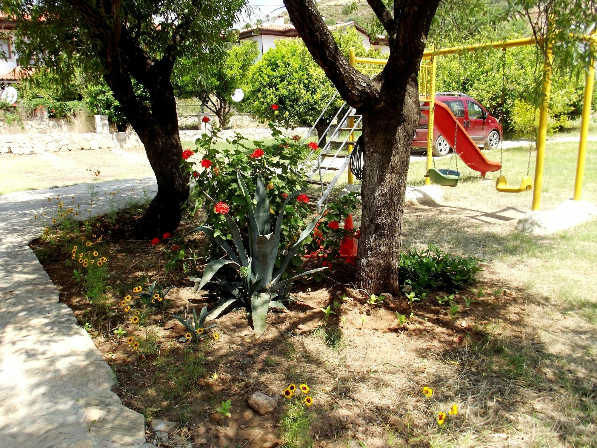 דטקה Knidos Butik Otel מראה חיצוני תמונה